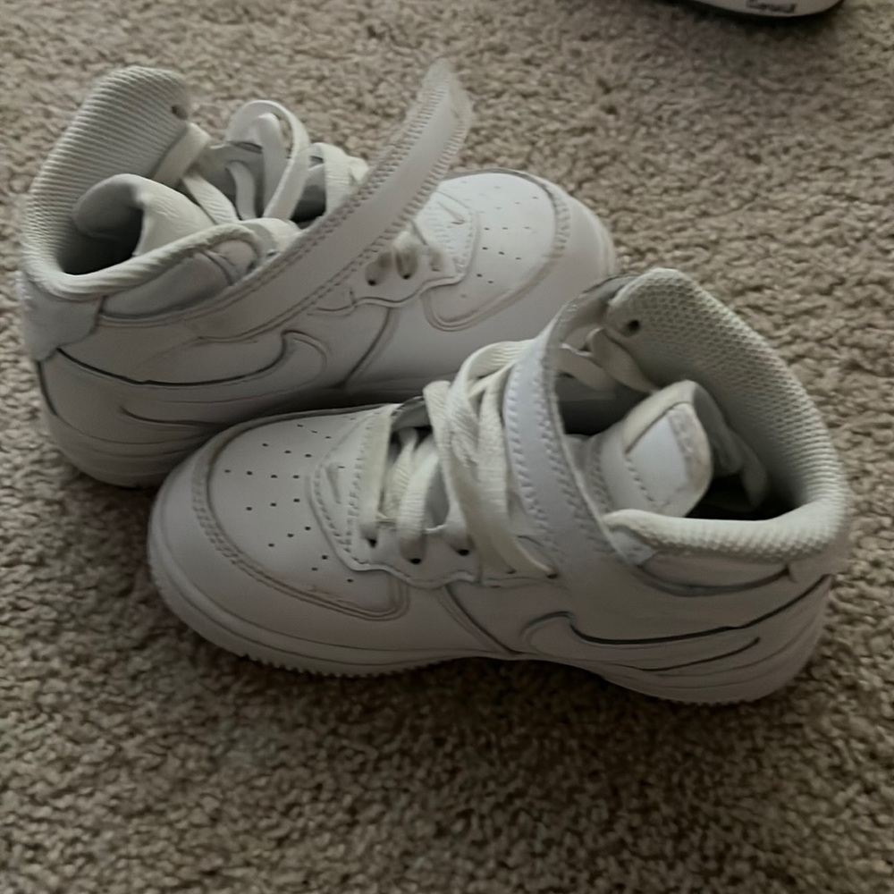AIR FORCE 1s OBO